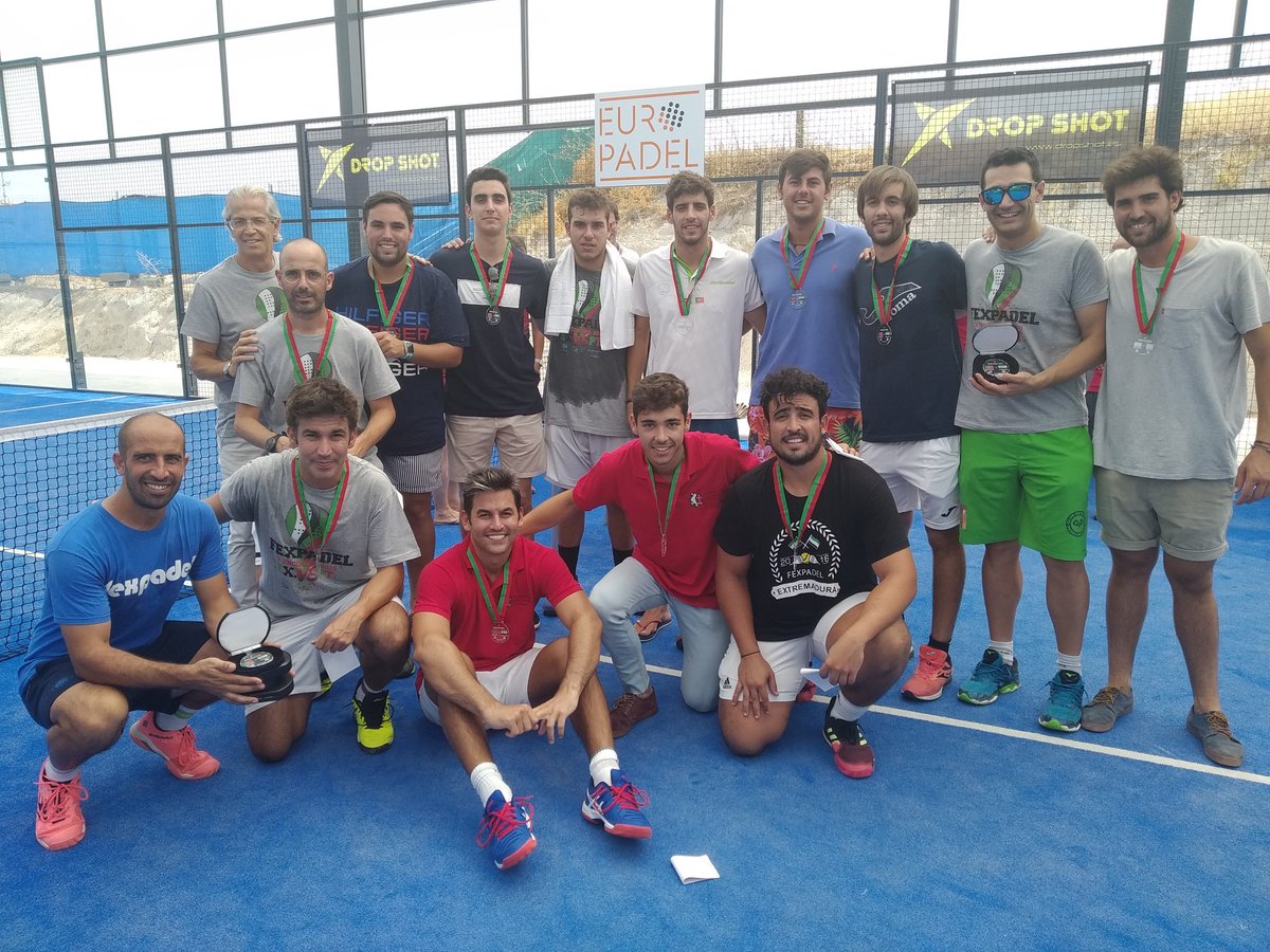 fexpadel's tweet photo. Clausura V Match selecciones Portugal vs Extremadura @DXTextremadura @EuroaceSport @DepExtremadura @FPPadel https://t.co/yjnyGLTdW7