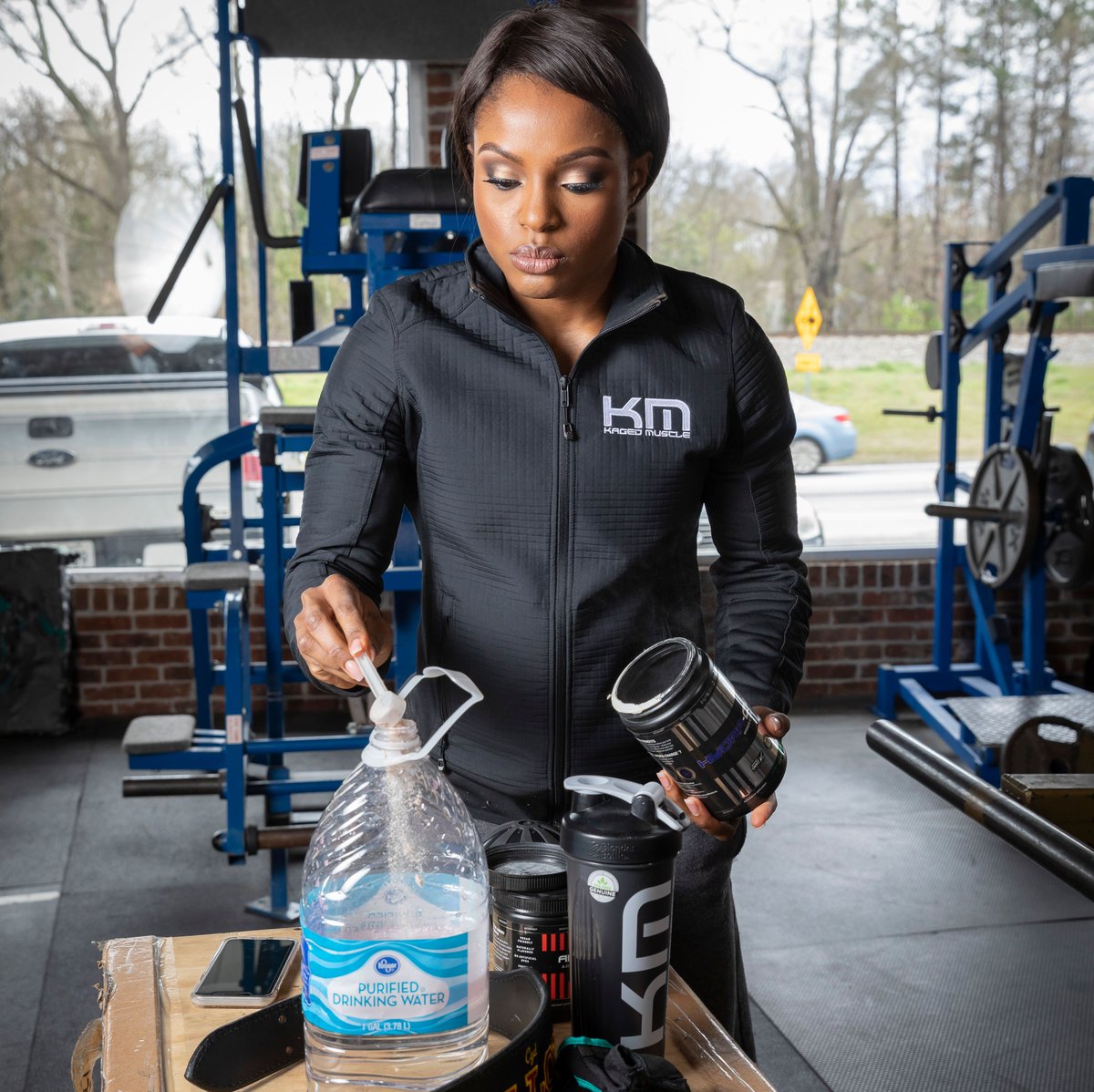 _Kaged's tweet photo. If drinking enough water is a daily struggle for you just add some Hydra-Charge, your taste buds will thank you! ๐ง๐ #HydraCharge #KMsupps https://t.co/7Fli2uagD3