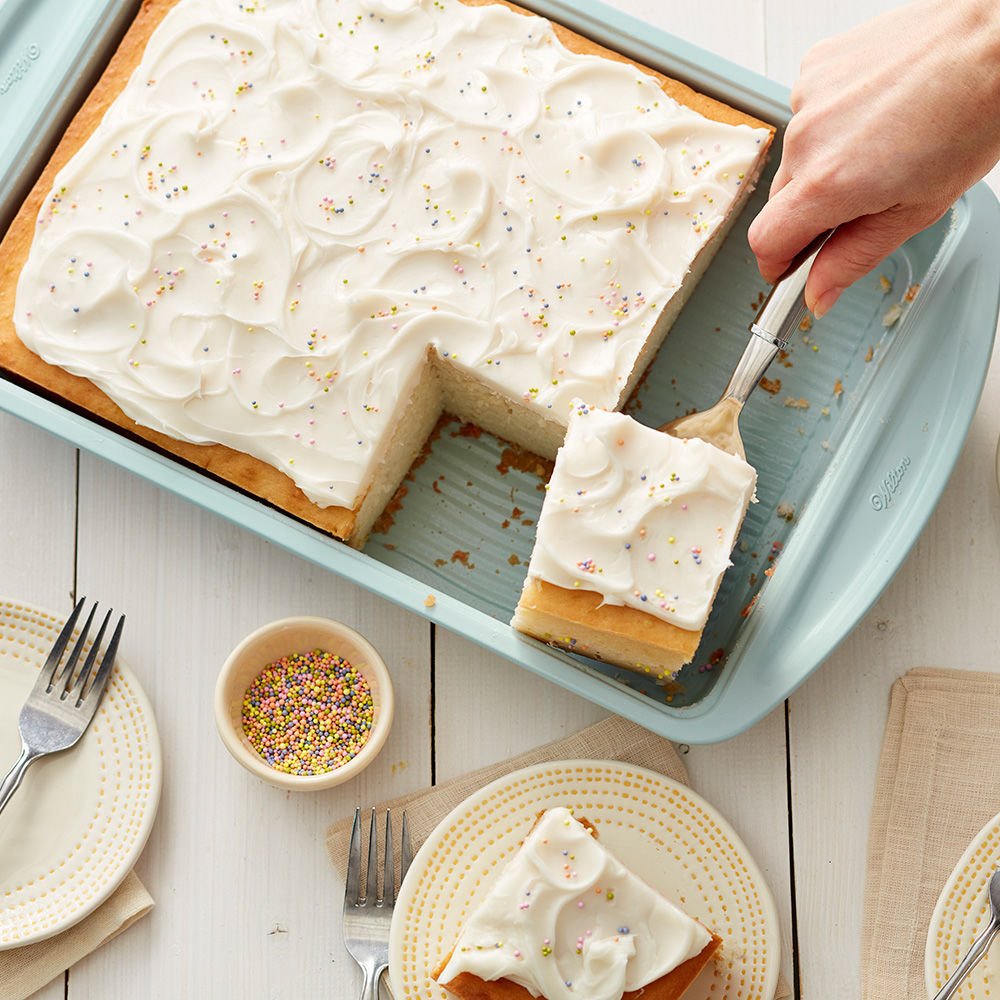 WiltonCakes's tweet photo. NEW! Texturra Performance Non-Stick Bakeware line with unique texture that encourages airflow and durability. The new line comes in trendy light blue color for a counter-worthy hue design. Shop here: https://t.co/SOfXacD3td #texturrabakeware #wiltoncakes https://t.co/hrDUstMi0h