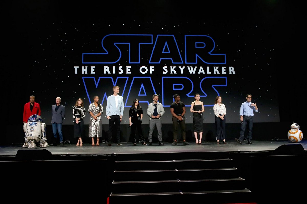 📸ICYMI: #KeriRussell attended the Go Behind the Scenes with the Walt Disney Studios press line at the 2019 #D23Expo - kerirussellweb.com/gallery/thumbn… #DaisyRidley #StarWars #OscarIsaac #TheRiseofSkywalker #D23 #ZorriBliss #JohnBoyega #NaomiAckie