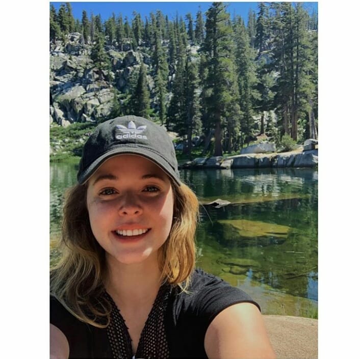 pllbitchezz's tweet photo. The cutest smile. 🌞💕
.
.
 @SashaPieterse #SashaPieters #PLLthePerfectionists #PrettyLittleLiars https://t.co/mJkxBaKEm2
