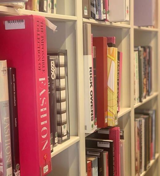 FIDM_Library's tweet photo. Find some inspiration in the library stacks #ResourceWeLove #bookmarkTHIS (📷 @Caro_Collazos) https://t.co/Jc5udBoiOM