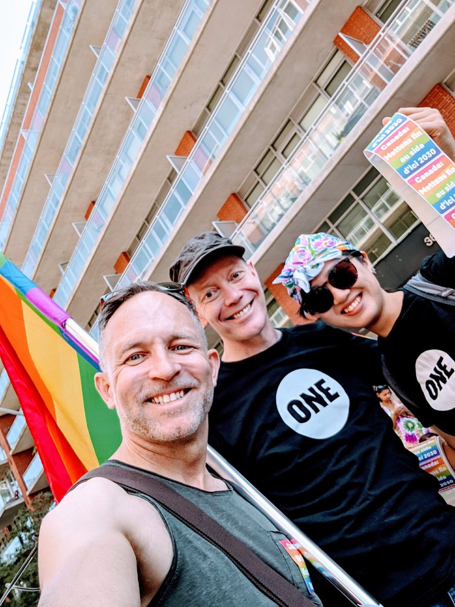 ONE_in_Canada's tweet photo. We're here at @FierteCapPride as part of the @HubOttawa community. Ready for the parade! #hubluv #loveislove #prideottawa https://t.co/DVm7UQiAXL