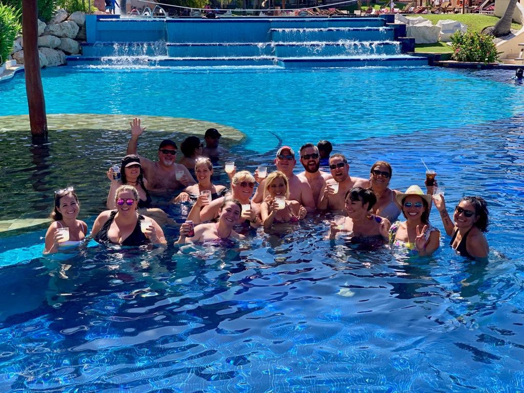 GlobalDMCs's tweet photo. Cheers to another successful #GDPConnection! Thanks to all our partners, clients and friends who attended this year’s event. A special thanks to our hosts @TropicalDMC and @FA_Grand_Hotel for making our time in Mexico truly special. Safe travels home! https://t.co/wAmnhKTxBh
