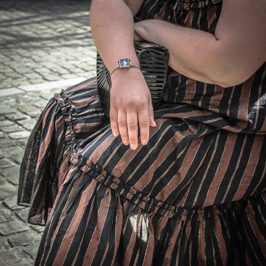 godcreatedelvis's tweet photo. the striped maxi dress https://t.co/0dTy0jOtdj https://t.co/6FE7zGMKwT