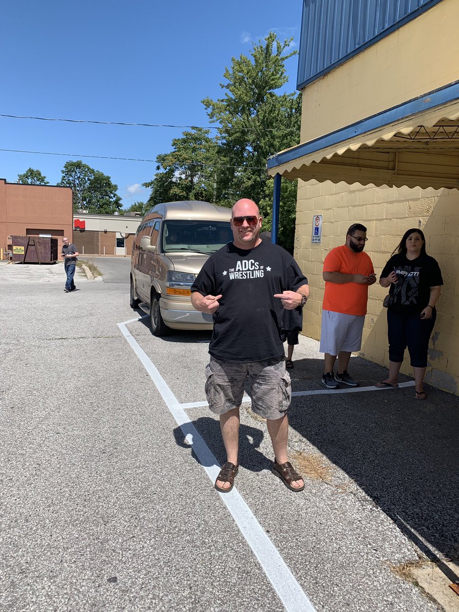 PeleeBeef's tweet photo. @ADCsOfWrestling @MattTHEmarkiest Representing at The BorderCity Wrestling show meet n greet in Tecumseh Ont!! https://t.co/XrqFFbQlvv