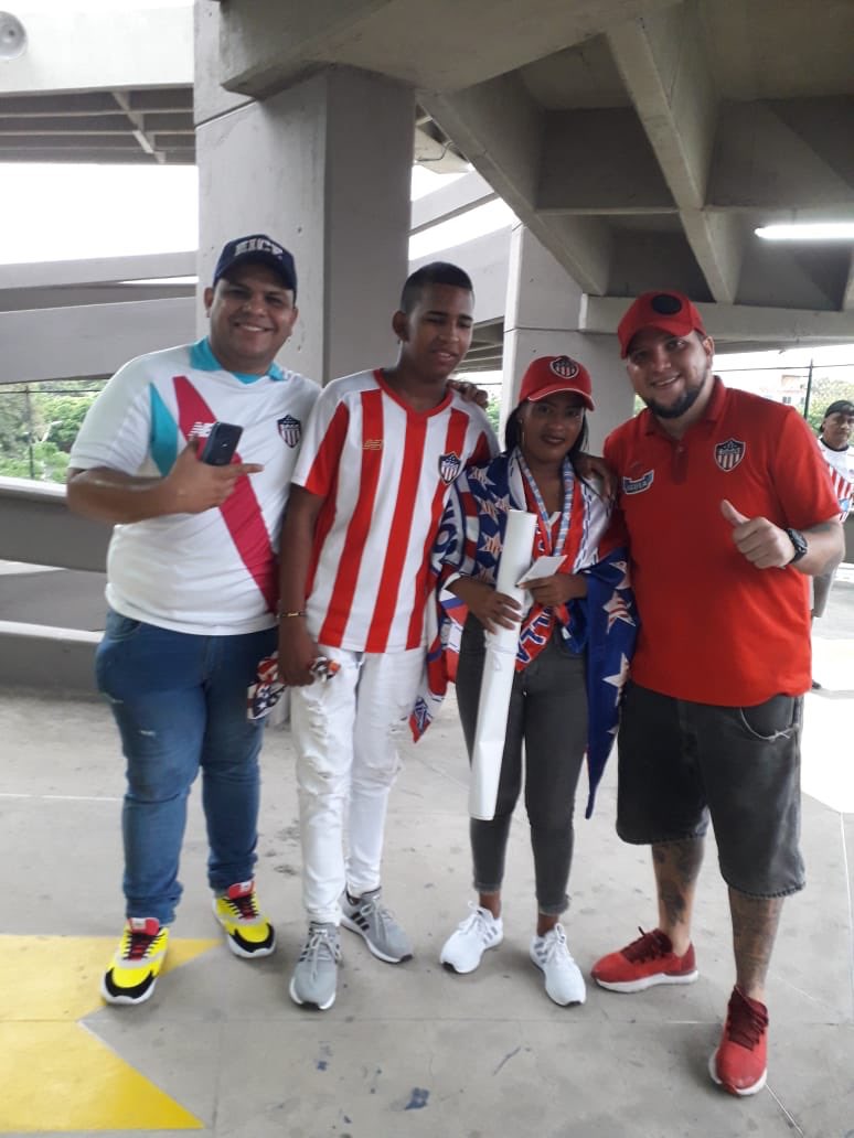 Koalicion1924's tweet photo. Agradecidos con @germanguty90 y @teogutierrez_ por ayudarnos en esta gran labor. 

#escuestiondecorazon 
#sealientaconelalma https://t.co/MlWLTbp0JX