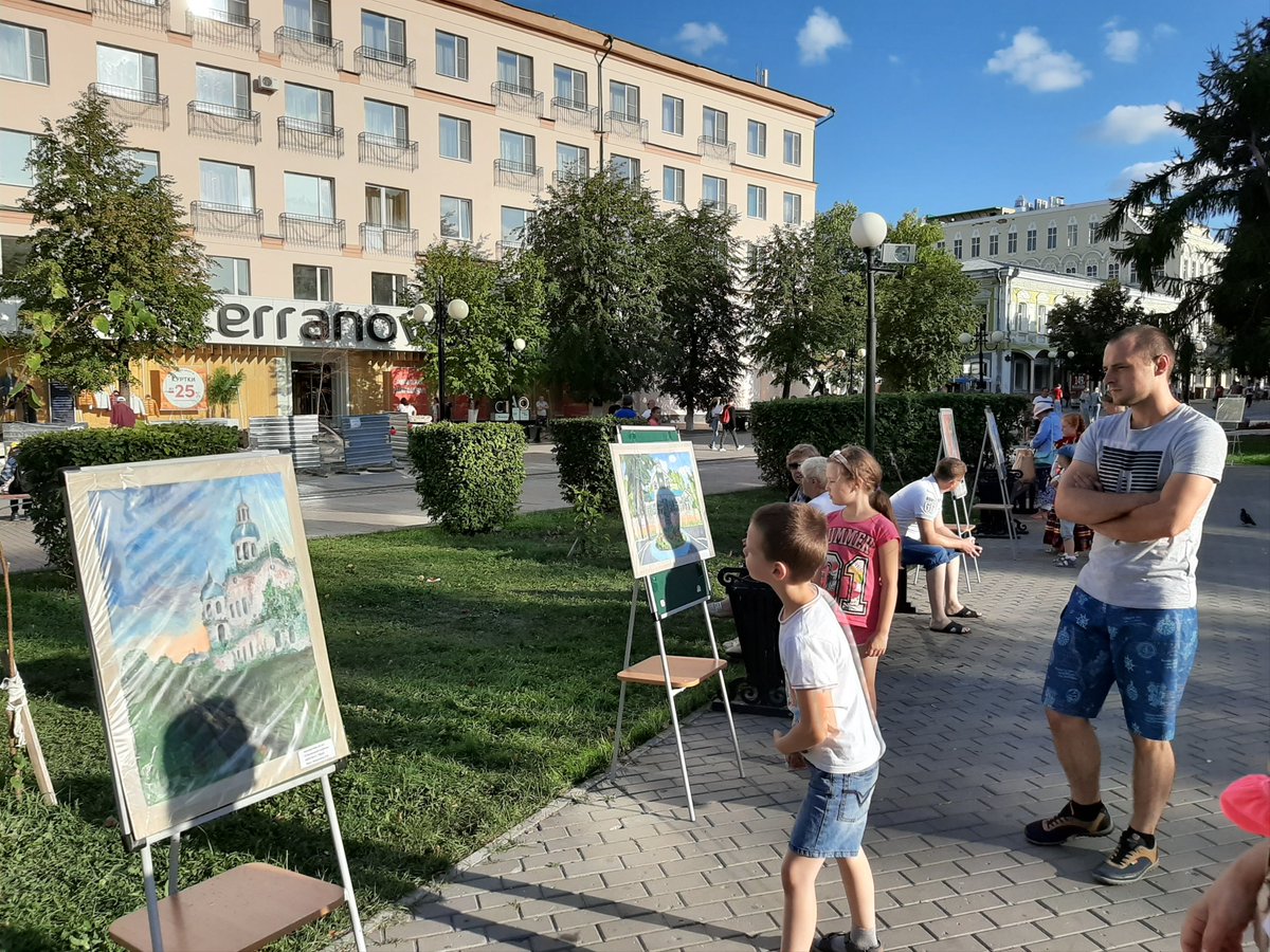 25 августа 2019 года в рамках проекта Управления культуры города Пензы в сквере Дениса Давыдова на улице Московской состоится концерт преподавателей и учащихся Детской школы искусств № 8 г. Пензы «Лето звонкое».