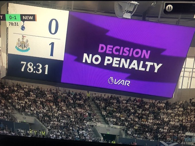Karma is funny sometimes😂

“VAR my lord...”🎶 #ManCity