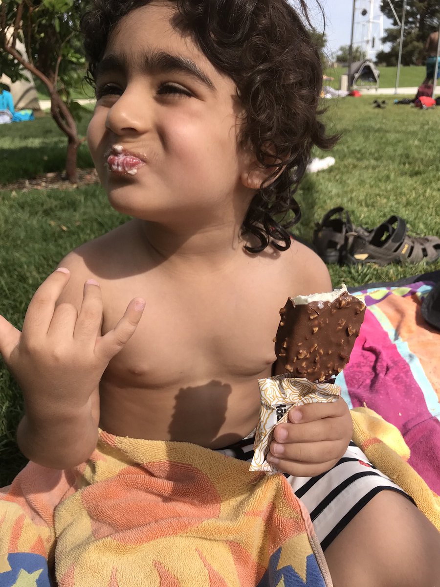 DenaRayej's tweet photo. Happy birthday to my favorite little man!! I canβt believe heβs 5 now! π auntie loves u to the moon πβ£οΈππ #bigboyalert https://t.co/Qfi5bWRrwp