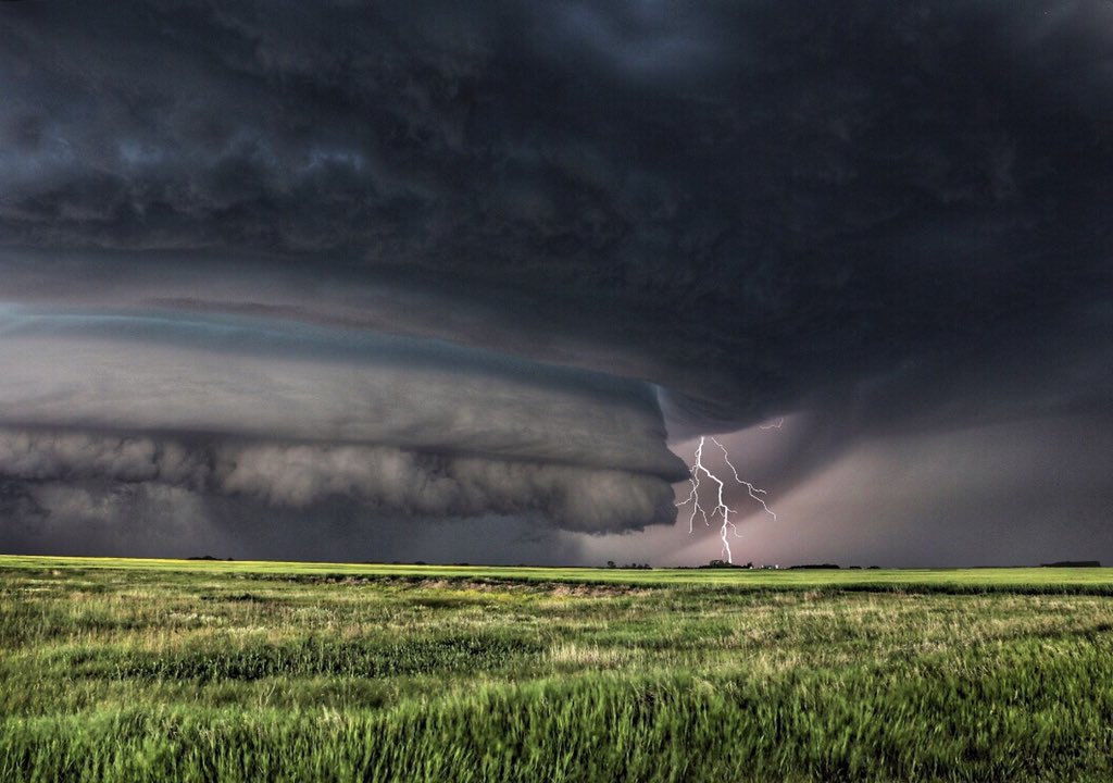 Most photogenic storm of the year was going down. 