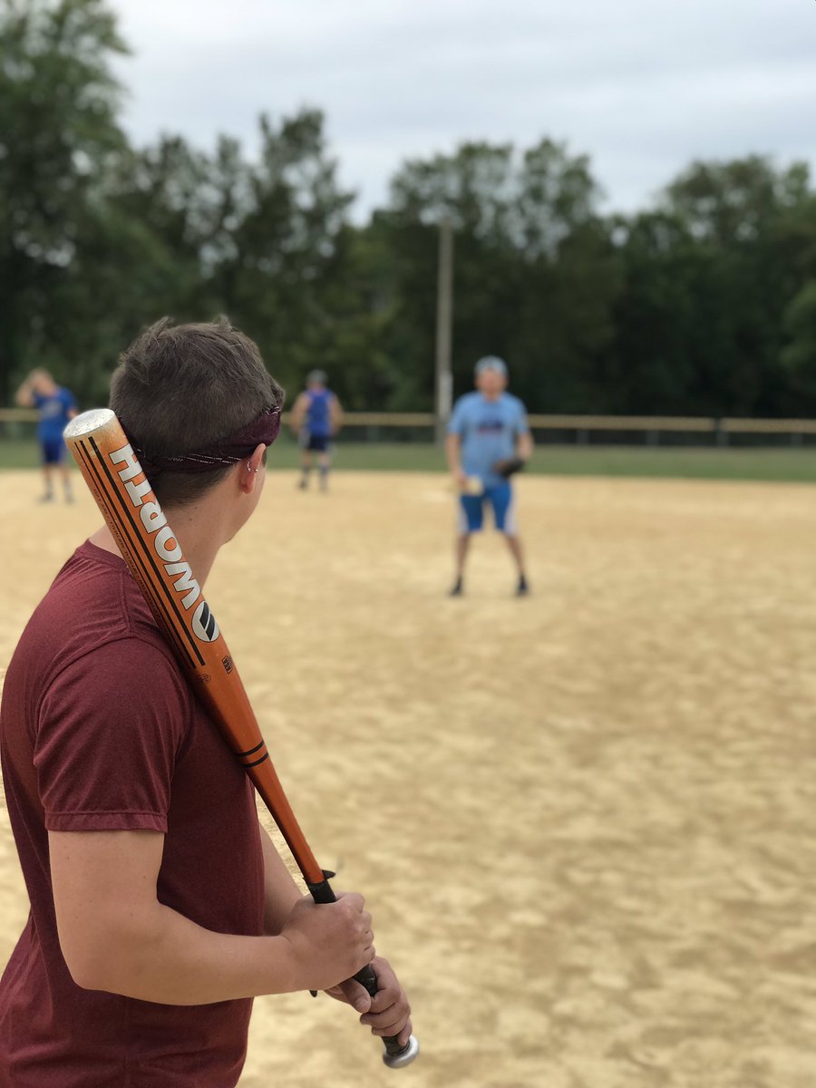wiutheatredance's tweet photo. Our biannual departmental softball game!βΎοΈ
β’
β’
β’
β’
β’
#wiu #softball #bluevsred #undergradvsgrad #wecreatehere #wehavefunhere #Sundayinthepark #whowillwin #goblue #gored #whatagame #gottahaveheeart https://t.co/hS8cgLa5x0