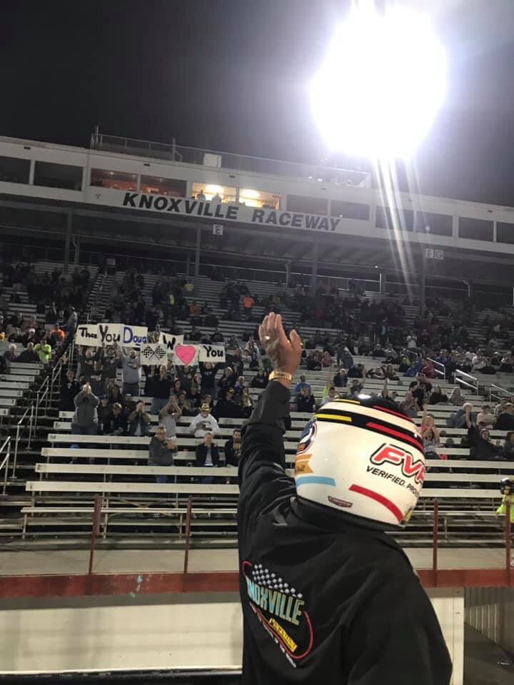 knoxvilleraces's tweet image. Really Cool photo as Justin Clark captures a historic moment at Knoxville Raceway! #FinalWave