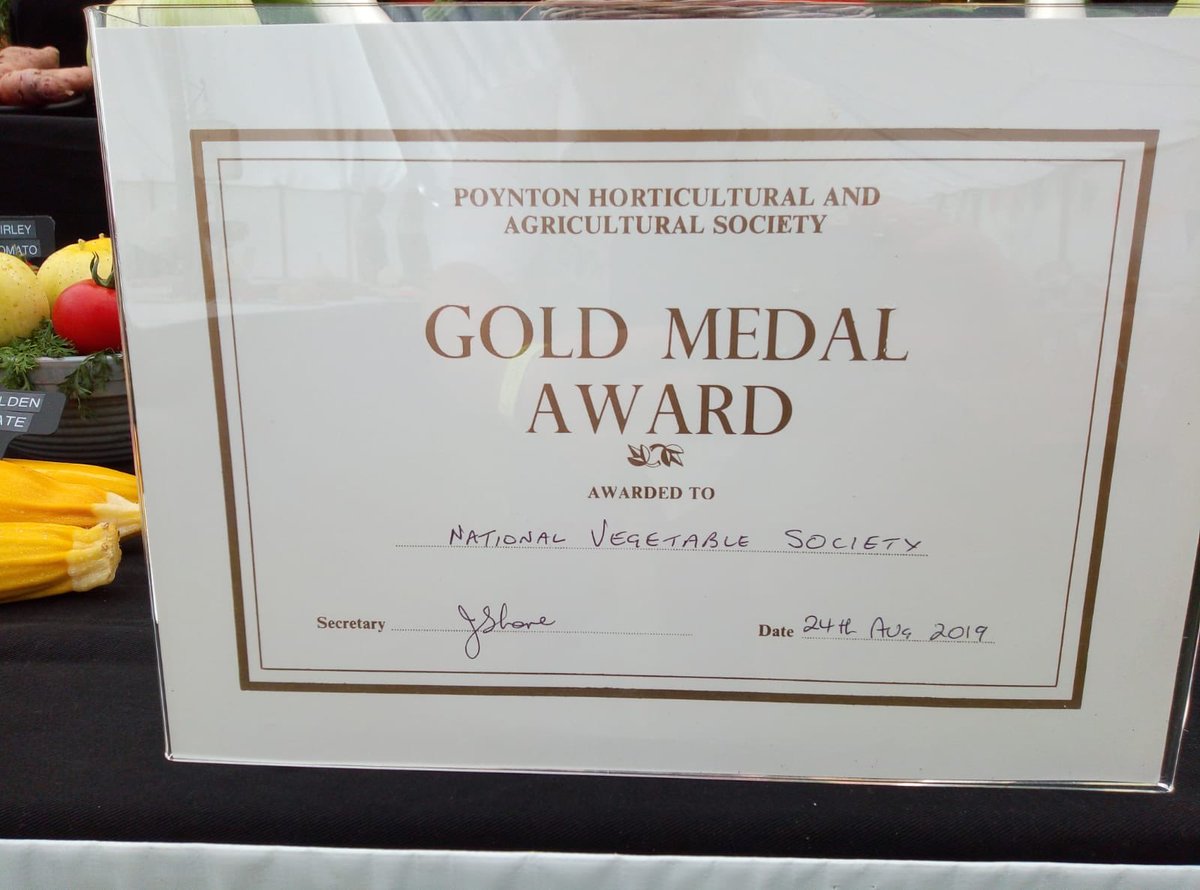 mancheshsnvs's tweet photo. We won Gold yesterday @PoyntonShow for our stand. It was a really enjoyable day. @NatVegetableSoc @medwynsofangles Well done to everyone involved and thank you for your hard work. https://t.co/YGHMNN4FxW