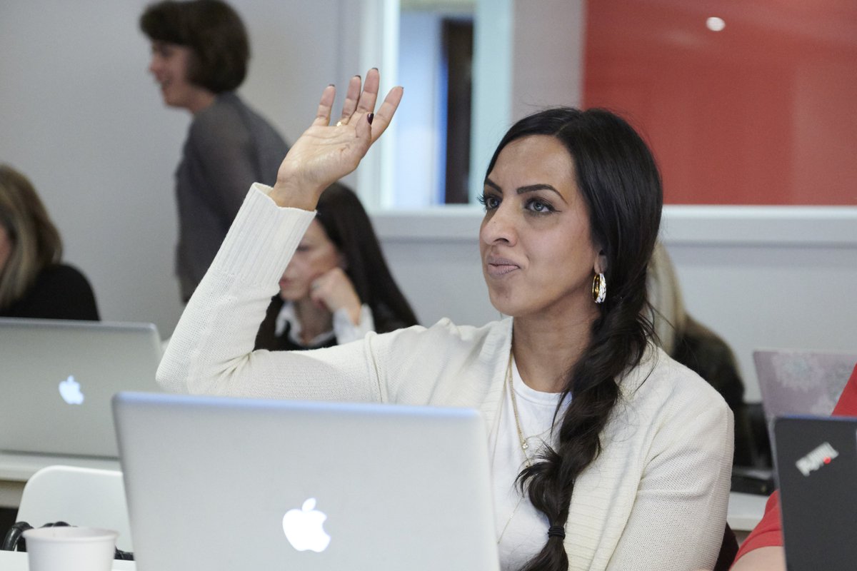 learningcode's tweet image. Durant la Journée nationale #LadiesLearningCode, vous développerez vos compétences et aurez des réponses à vos questions. Le 21 septembre, découvrez comment exploiter le potentiel de la technologie pour vous épanouir. Inscrivez-vous : ladieslearningcodeday.com #llcCodeDay