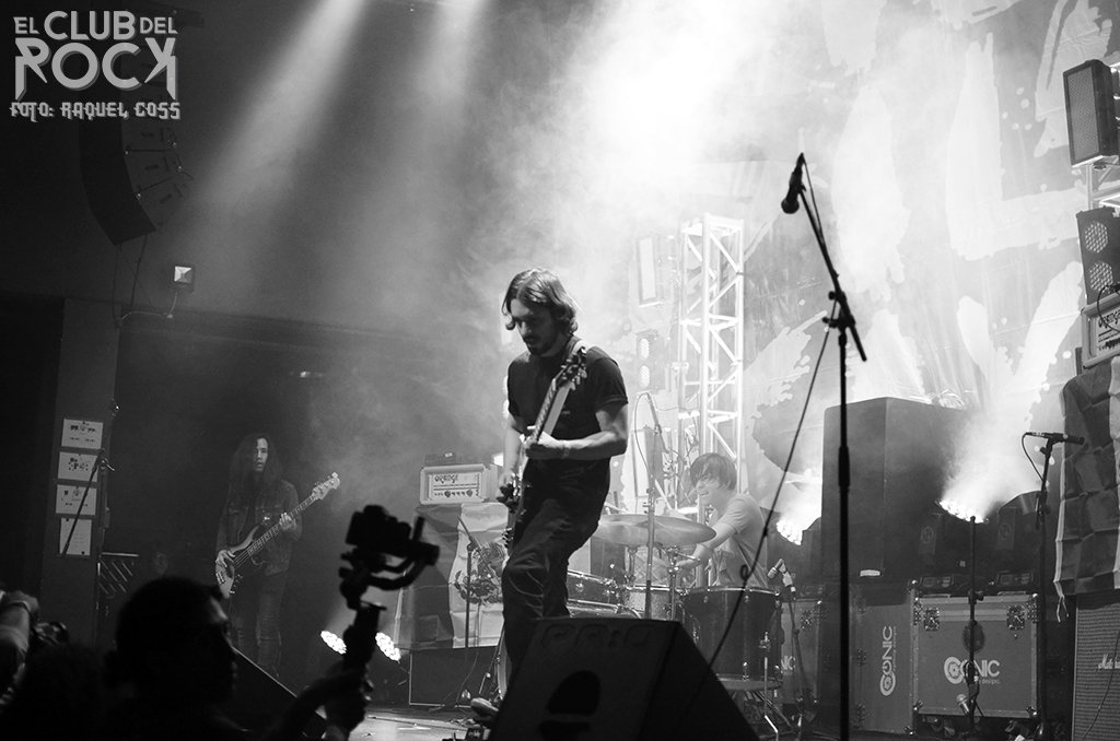 Fotos de la presentación de <a href="/SaturnoGrooves/">Saturno Grooves</a> en SALA de la Ciudad de México. Banda soporte en el show de Truckfighters 
Fotos por <a href="/RachelNitro/">Raquel C</a> 
facebook.com/elclubdelrocko…