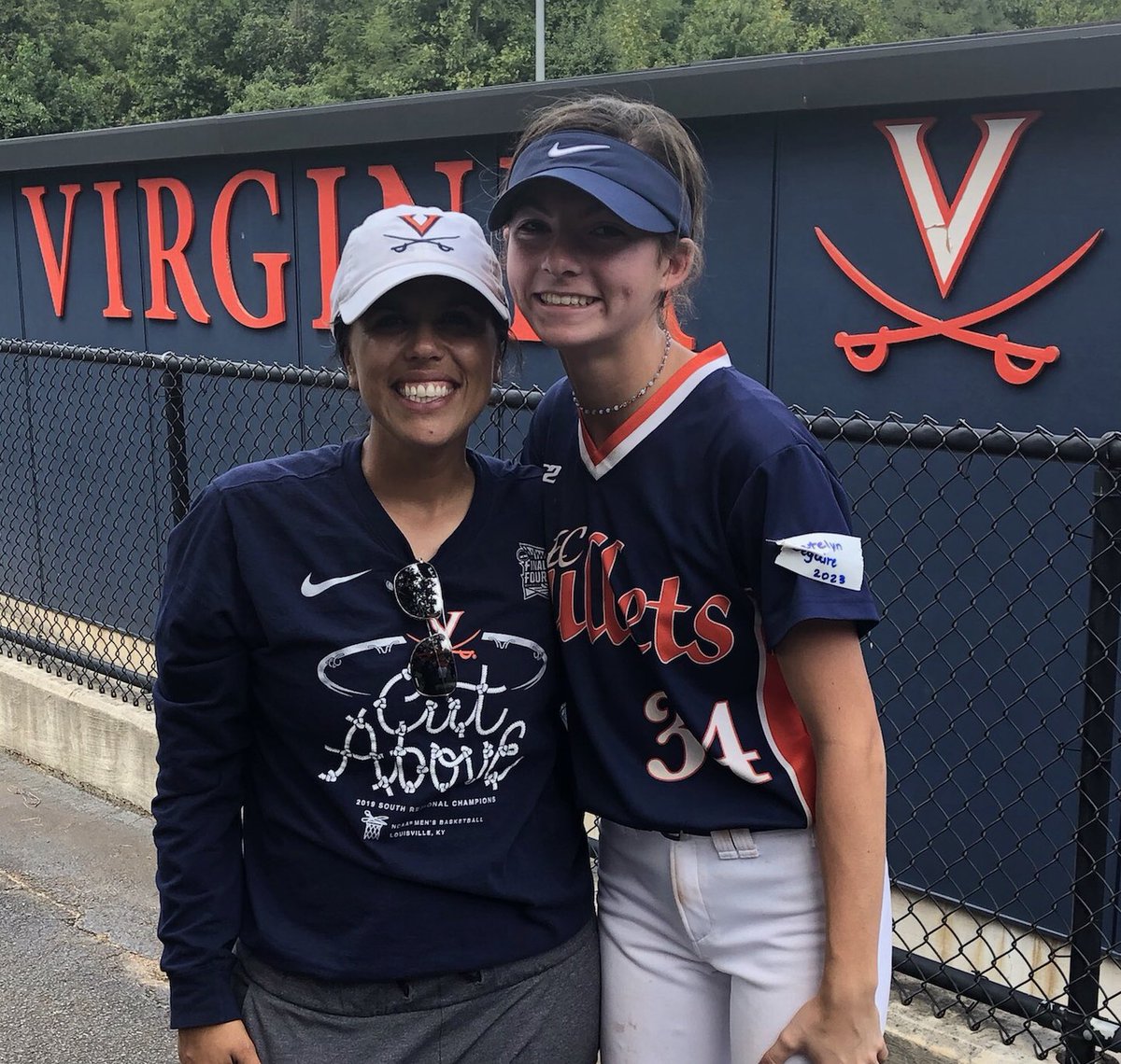 VipersWiggins05's tweet photo. Thanks to @Coach_Jo4444 and staff for a great #Hoos Softball Camp this weekend, @DeguireKatelyn had a great experience and couldn’t wait to share her excitement. https://t.co/ypgBFf7bhT