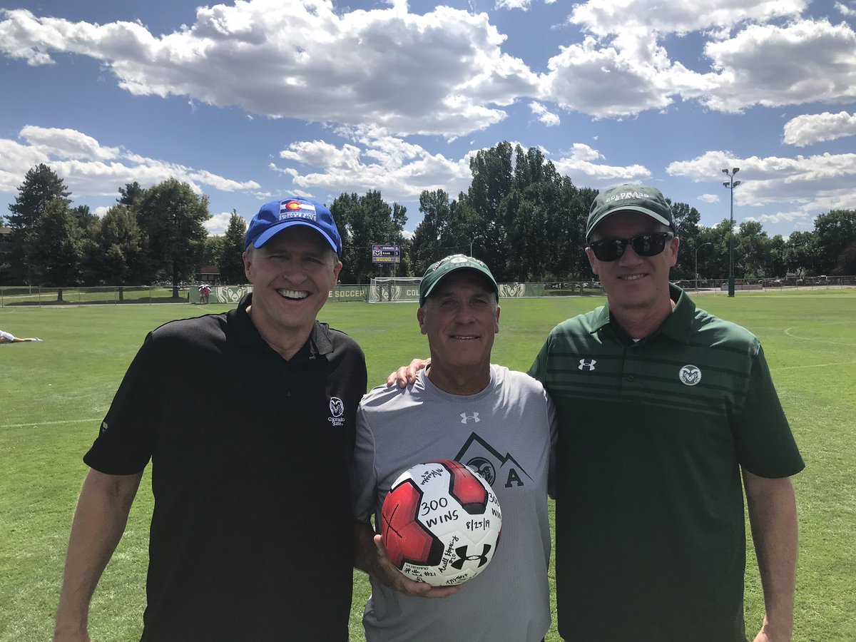 CSUFutbol's tweet photo. Mark it, 3️⃣0️⃣0️⃣ career W’s for @CoachBillHempen !
#ProudToBe | #CSURams https://t.co/eQW1OuProu