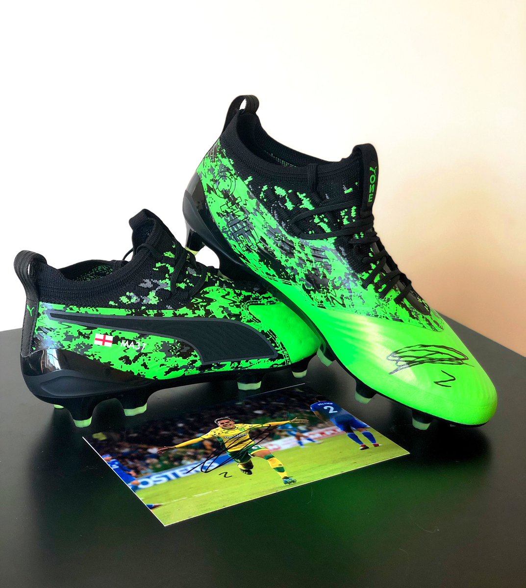 ⚠️ HUGE #NCFC COMPETITION ⚠️

You can WIN a pair of money-can’t-buy <a href="/maxaarons2/">Max Aarons</a> *custom made* Puma boots &amp; photo print - both signed by the star himself! ✍🏻

To enter ➡️ RT + follow us &amp; <a href="/bigctweets/">Big C Cancer Charity</a> ✅

We'll announce the winner on Friday 30th August! Good luck! 🤞🏼