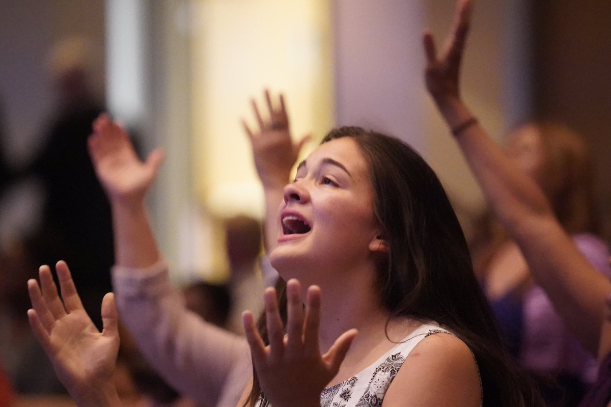 EpicChurchIntl's tweet photo. “The reason why God doesn’t answer all your questions in real time is so that you develop real faith.” Pastor John J. Wagner 
#IDareYouToMove #FromDefeatToDestiny #EPICSundayService https://t.co/DjBLsFvGYb