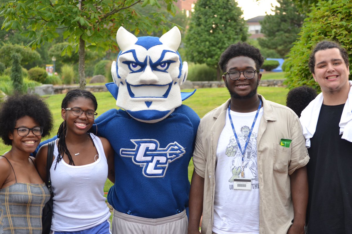 recentralccsu's tweet photo. ‼️Kizer’s Kickoff starts this Monday at 2:30‼️

Theres going to be games like corn hole and spike ball, so get ready to have some fun! 

We are so excited to meet all the new students coming on to campus, and have so many surprises coming up for this school year! https://t.co/1NPcZ0nvEn