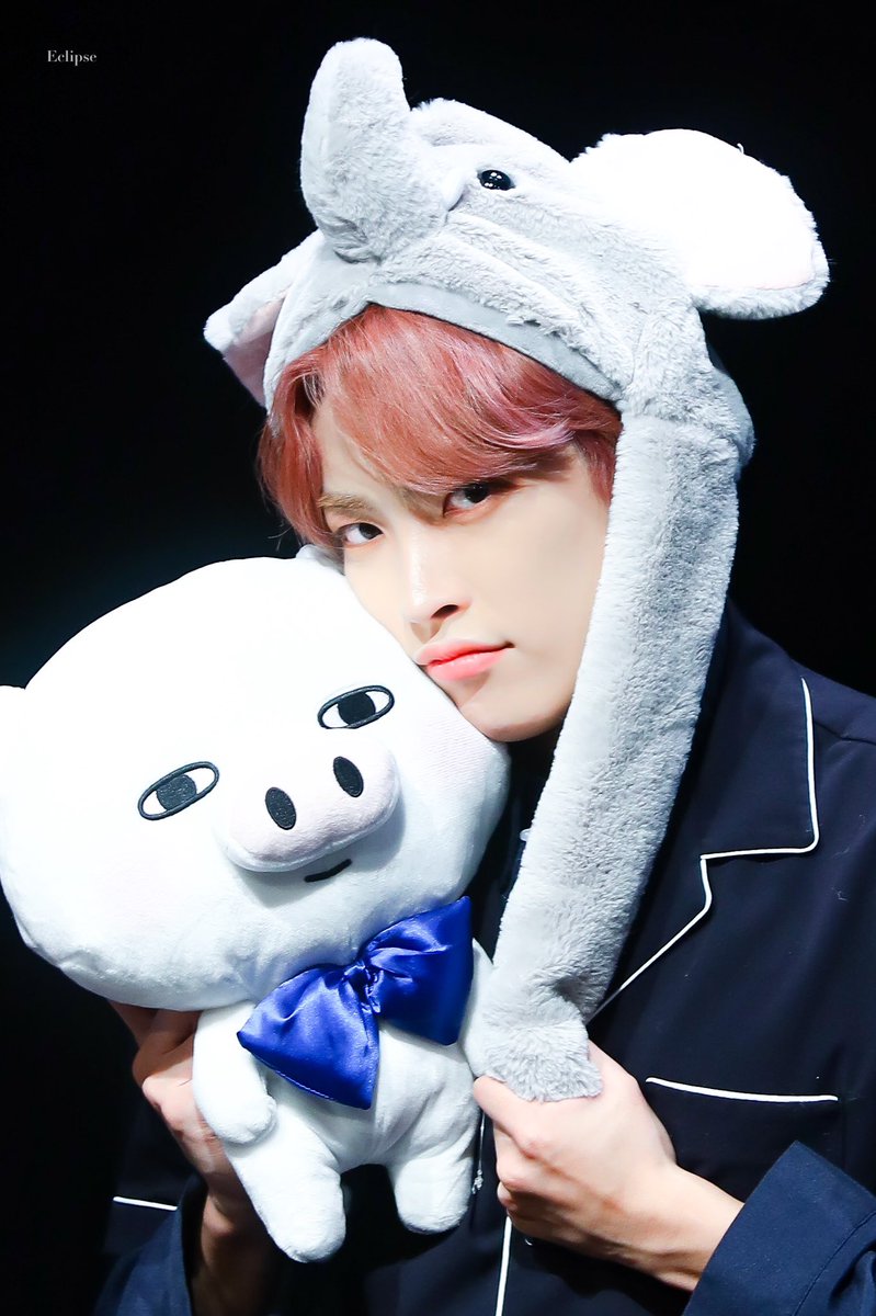 eclipse_1107's tweet image. 190808 호주팬싸

#호주에서도홍중이와

#ATEEZ #HONGJOONG #에이티즈 #홍중 #ATEEZinAUSTRALIA