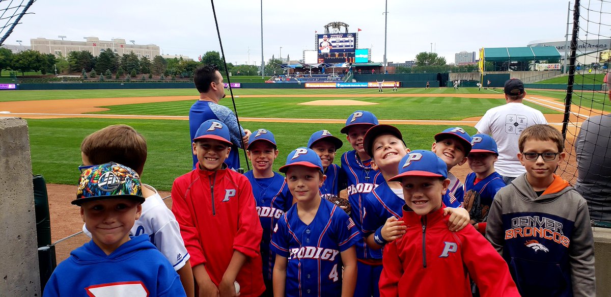 Prodigy12U's tweet photo. Had a fun night at the Saltdogs game watching Derek throw a first pitch! The boys enjoyed getting autographs, running around, playing, and just hanging out. What a great way to kick off the season! 💙⚾️ #GoProdigyLegends10u https://t.co/zatNpRYERW