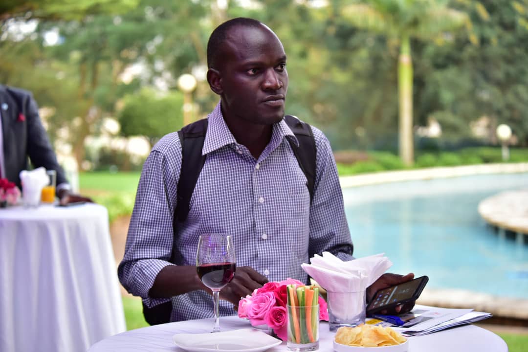 RachealKabs's tweet photo. @PMutambuze discussing BlockChain, Crypto currency and the KUBIT COIN .
Representing https://t.co/5ksUK1FTS1
#blockchain #kubitxexchange #instatrade #buy #KBX https://t.co/3zl4TLiCHd