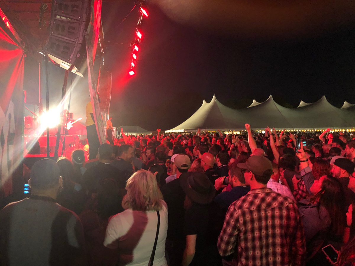 KendallAlmerico's tweet photo. Unbelievable time at #PunkAGMUSA2019 yesterday with @BrewDogJames and the @BrewDogUSA and @BrewDog teams.  8600 #equitypunks, great bands, incomparable beer and wonderful food. https://t.co/Te2yggWU8x