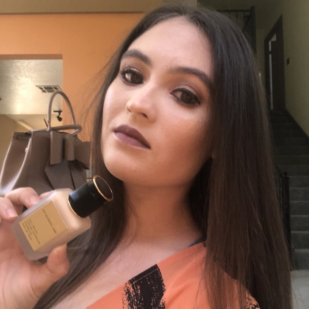 ThatGirlRachyy's tweet photo. I received this Product complimentary for texting purposes! This foundation looks amazing on my skin. It doesnโt feel super heavy, and itโs very buildable for coverage. @Influenster @patmcgrathreal #SublimeSkin #complimentary https://t.co/JG8IOebVMn