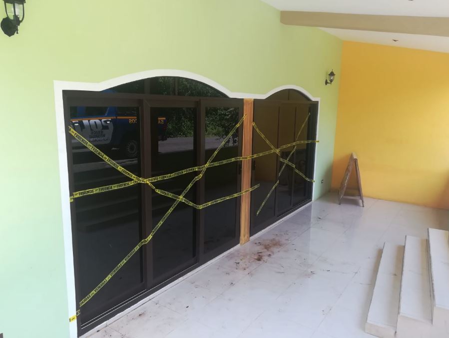 prensa_libre's tweet photo. Durante la #OperacionImperio, en #SanMarcos, el @MPguatemala incautó en Q105 mil 550 en efectivo, 13 automóviles, un lote de joyas y un arma de fuego. También se clausuró un inmueble. https://t.co/H0N5Wzx7dF