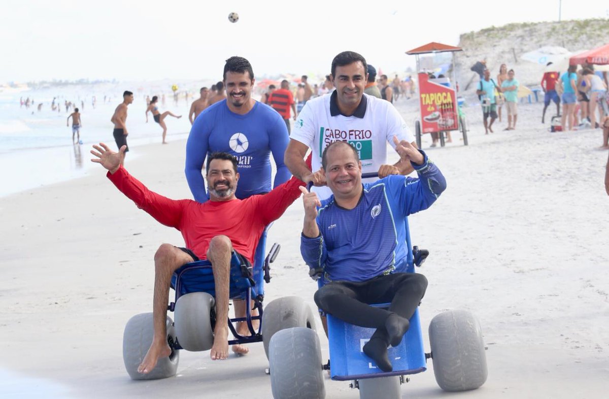 felipebornierrj's tweet photo. Ontem, no Cabo Frio Surf Pro, teve Campeonato de Surf Adaptado, dividido em 2 categorias: Open (sem auxílio) e Assist (com auxílio). É bom demais ver o público PCD sendo incluído nos esportes, recebendo a devida atenção.

#CaboFrio #SurfPro #AdaptSurf #Inclusão #Esporte #GovRJ https://t.co/0VN363C1Uf