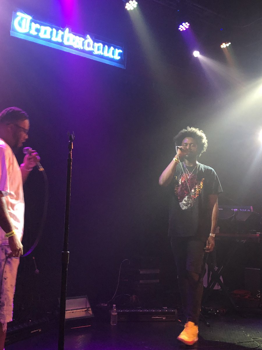 JimmyAkingbola's tweet photo. @CW_Arrow Reunion! Saw my bro @EchoK perform his music for the 1ST time on Friday @theTroubadour He wrote &amp; produced all his tracks. &amp; he smashed it! 👏🏿💪🏿Feeling inspired Echo. Watching you reminded me to continue to Be Me, Be Brave &amp; Be Creative. Keep doing you &amp; Shining Bro! https://t.co/I9797WShR7