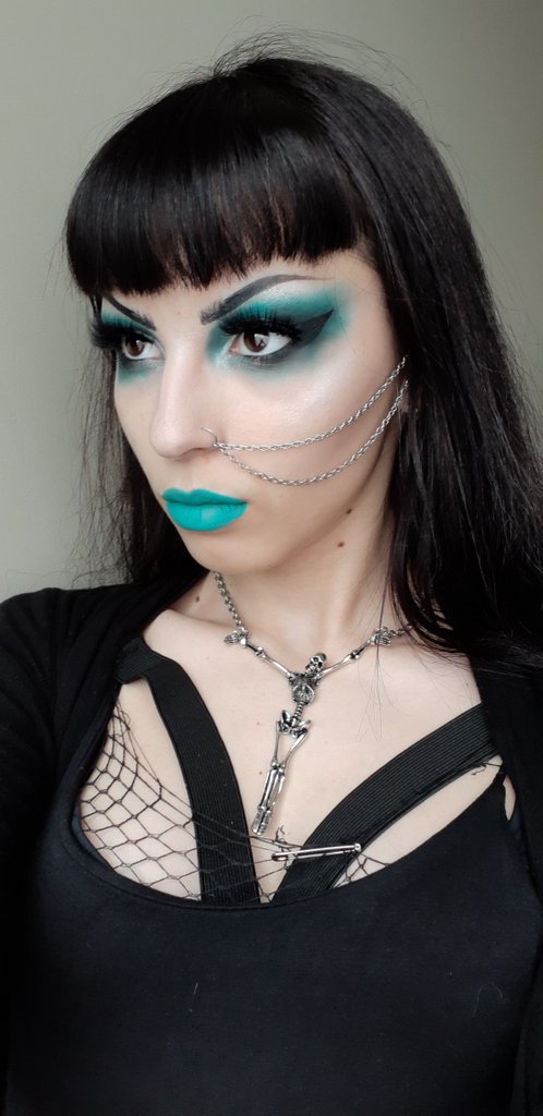 Such a Beauty 💙 // Match @the.catharsis and get your Alter Orbis Pendant from alchemyengland.com ✨ •