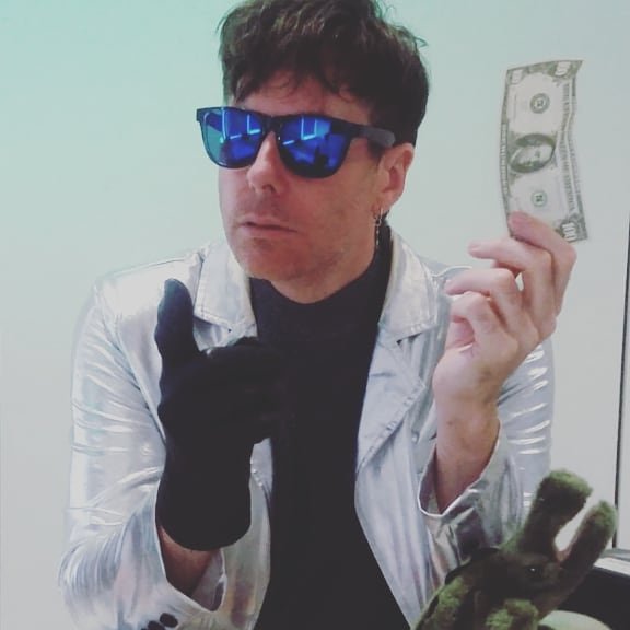 JPSKNIGHTS's tweet photo. Thanks to everyone on set today! Our video for Dollars and Cents is well on the way. Thanks for your support Britalo Babes. Can't wait for you to see it finished! 
#dollarsandcents #musicvideo #silverjacket #cash #listenup #italo #pop #afewofmyfavouritethings https://t.co/6vd0RH5Czd