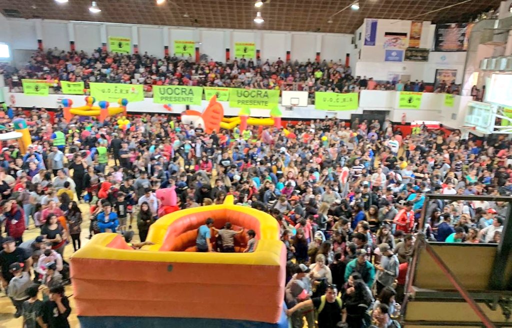 UOCRA_vallech's tweet photo. #DiaDelNiño Queremos agradecer a todas las familias de la construcción. En momentos tan difíciles, trabajamos para que a los más chiquitos no les falten las sonrisas en su día!!!! https://t.co/SfiayjBWs9