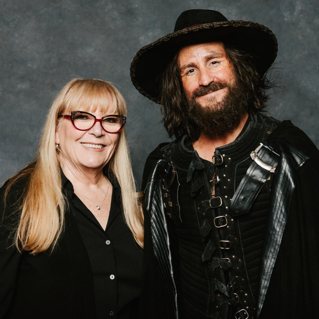MakeupArtistmag's tweet image. The iconic @VeNeill at #imatsLONDON 😍
.
[Photo: @benbentleyphoto for @IMATS ]
.
.
#veneill #imats #moviemakeup #cowboy #cowboymakeup #cowboycostume #promua #mua #makeupartist #costume #halloween #costumeinspo #oldtownroad