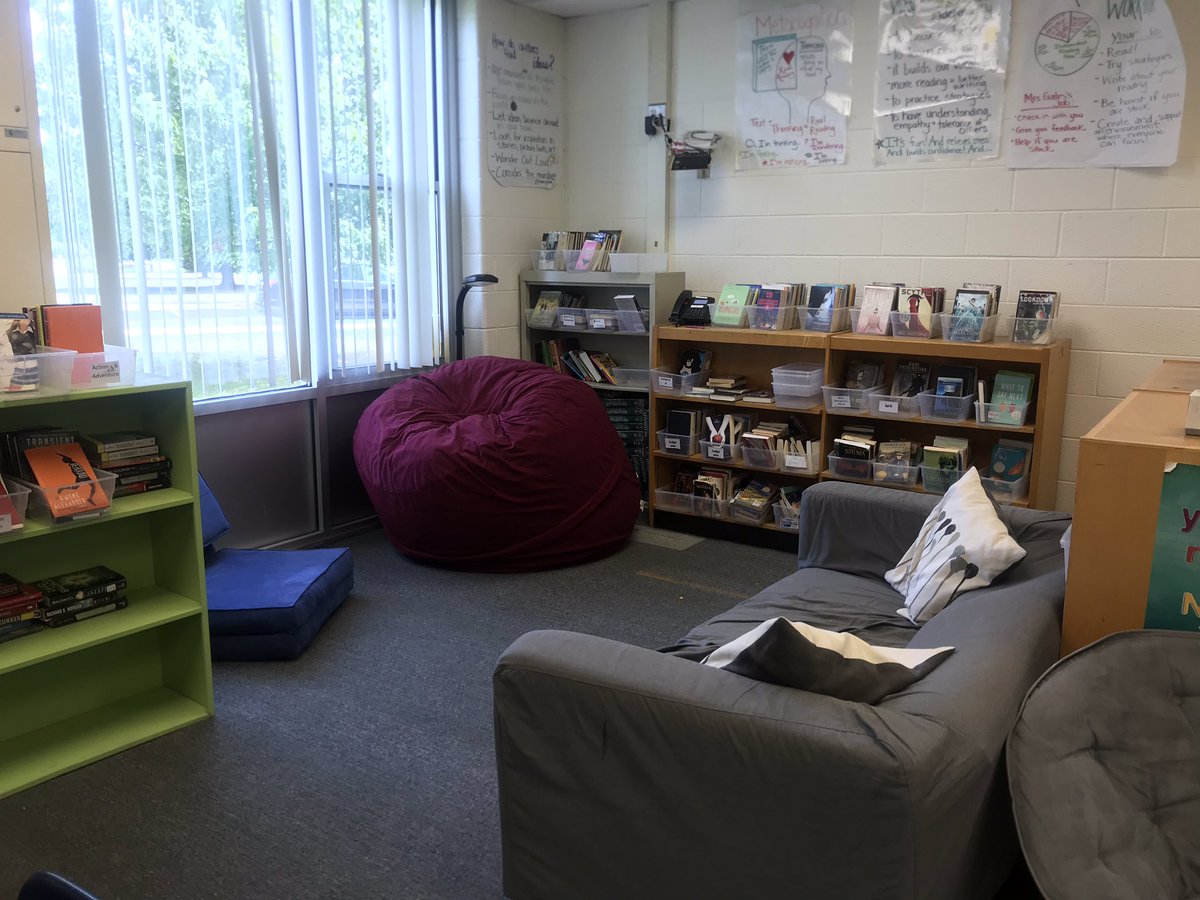 mrsgatesSMS's tweet photo. It’s not perfect, but I’m happy to have different zones where students can stand, sit and read in comfort, and also use more traditional tables if desired. #sasLearningSpaces now I just need a professional decorator and a librarian to help! https://t.co/CY3MNGmbJB