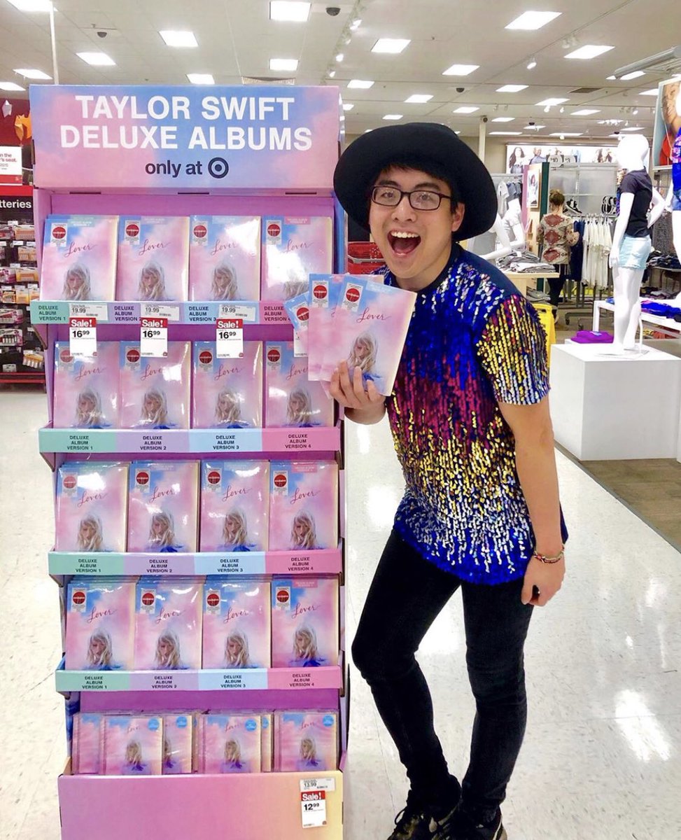 taylorswift13's tweet image. You know I adore you 💗