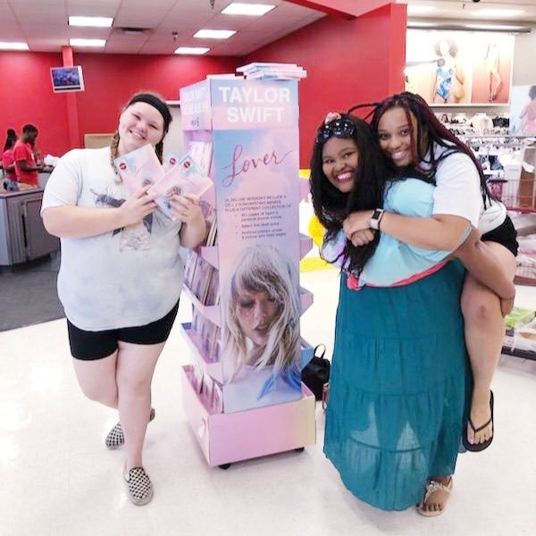 taylorswift13's tweet image. You know I adore you 💗