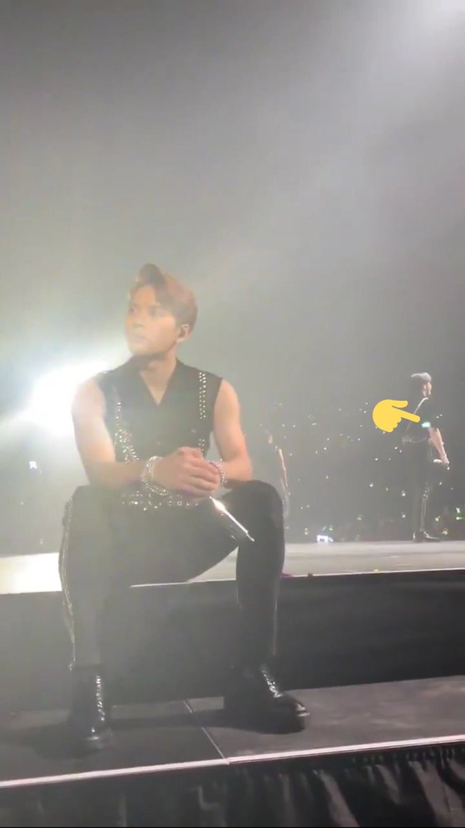 JacksonWGlobal's tweet photo. [NOTICE] 190826

We ask fans to not bring laser pointers to future events because it can hurt the members/fans/staff and cause damage to them🙏 

#JacksonWang #王嘉尔 #잭슨 #TEAMWANG #GOT7 @JacksonWang852 @GOT7Official https://t.co/dwtWXWDjAN
