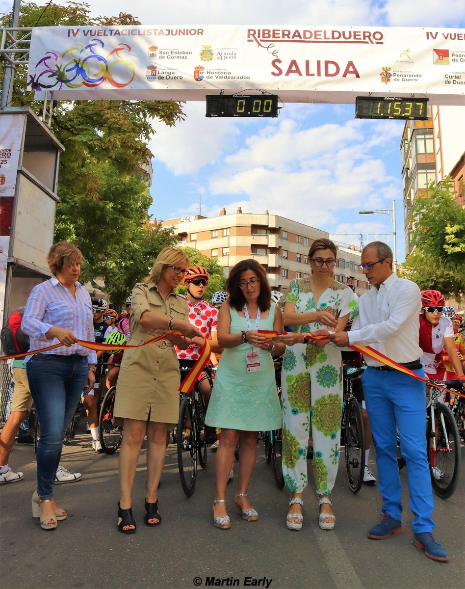 martin__early's tweet photo. Fotos etapa 4-ÚLTIMA #VueltaRibera @VueltaRibera #ArandadeDuero 25-8-19
Etapa
1⃣ C-van Uden #Acrog
2⃣ J.Gonzalez @MMR_Academy
3⃣ M.A.Mero @MMR_Academy
Final
🥇@_rccarlos @FundContaTeam
🥈C.van Uden #Acrog
🥉@raulgarciapiern @FundContaTeam
📸👉 https://t.co/EKrBPhniKc https://t.co/mCCq3le3TA