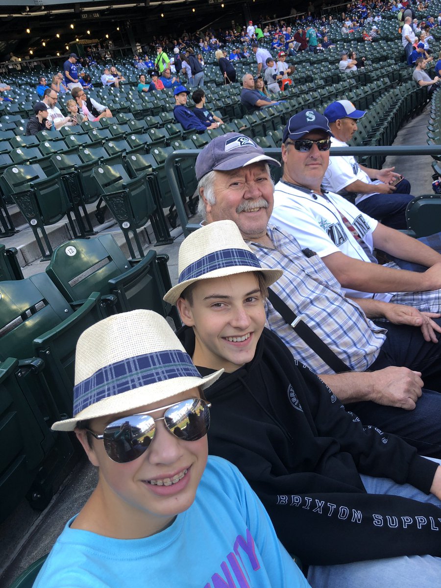 Heather Dean tweet media