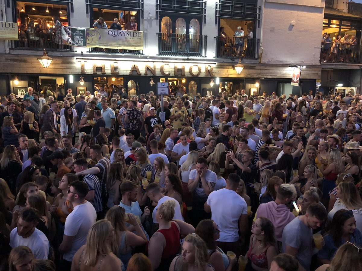 Black Water County our #QuayFest headliners!! #PubAwards

You guys have been incredible!! Massive thank you &amp; well done to all involved xxxx