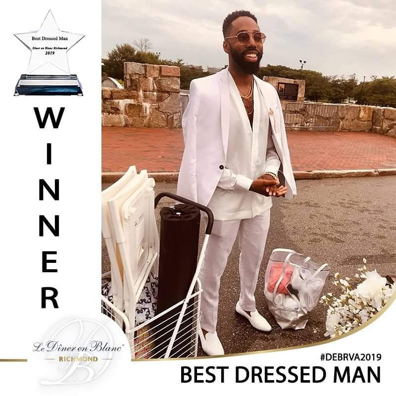 dinerenblancrva's tweet photo. 👏🏽👏🏽The WINNER 🥇 of Diner en Blanc Richmond 2019 #DEBRVADAPPER Best Dressed Man Contest is @IMCB_Presents! This Dapper reign supreme and awarded with a Cooking Class for 2 courtesy of @miseenplacerva
#DEBRVA2019 #dinerenblanc #fashion #rvaeats #rva https://t.co/eL5RXOtwJg