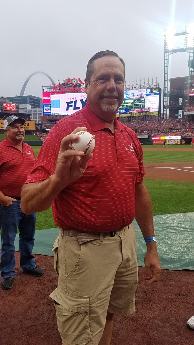 MissouriCorn's tweet photo. Despite the rain, a great day to share ag’s story at Busch Stadium. MCGA President Mark Scott threw out first pitch and it was the dairy growth poster giveaway. #GoFarmTeam https://t.co/DJxwyqyefj
