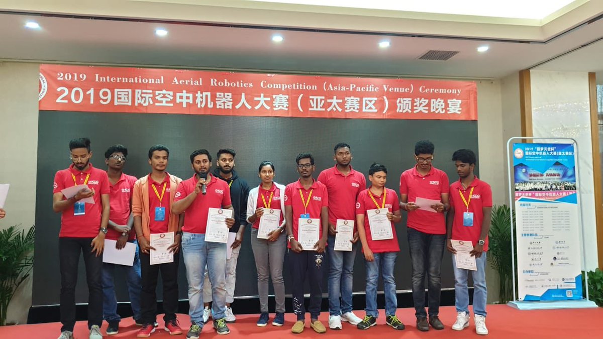 KCGtechnology's tweet photo. Our students from Department of Aeronautical Engineering has won the ‘Best Man-Machine Interaction Award’ in the International Aerial Robotics Competition 2019 #iarc  held at China. 
Congratulations Team 👍 https://t.co/HgMA4wfYaH