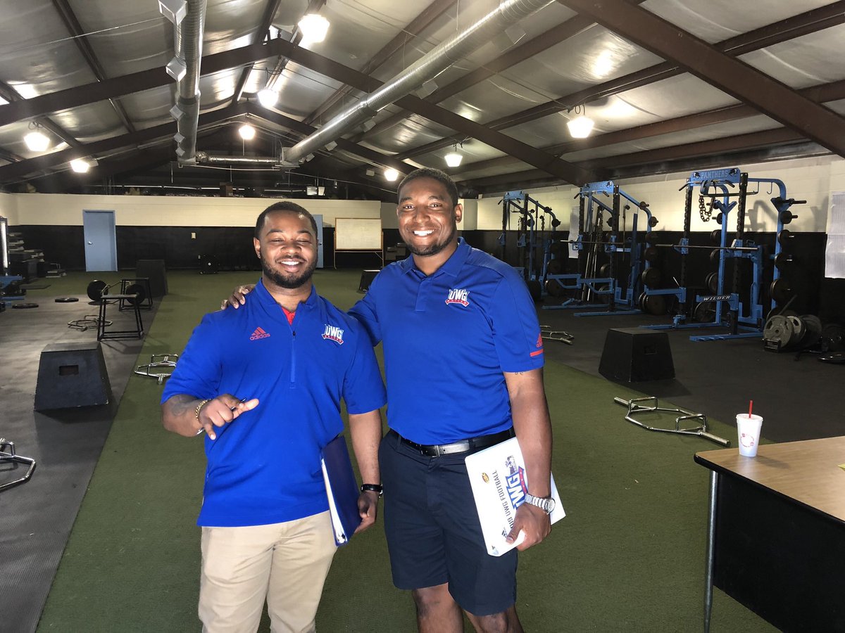 Enrique__Davis's tweet photo. Happy Birthday to my guy @Saddiq_Green ๐ค๐พ๐ฅ๐ฏ
Your future is bright my brother.
Keep God first, remain focused, and be a leader! #UWG #BITN4Real #Family #BITN #RBUD2 #RBU ๐บ https://t.co/pJXDM5DKUl