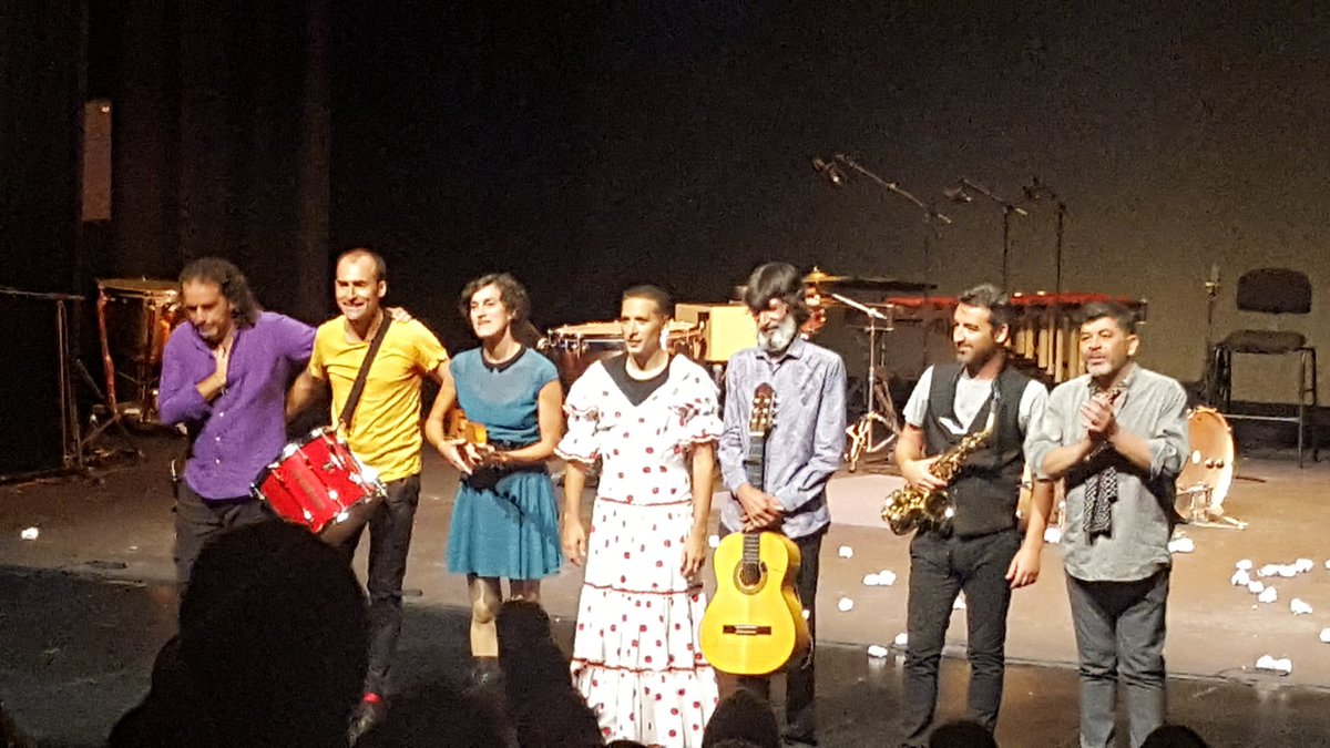 Mertxe_Beriain's tweet photo. Innovadora y espectaculsr ka actuación de @Israel_Glv junto a @DLagosAguilar @TomasDePerrate para clausurar el @flamencoonfire en @baluarte, Caracafé y cia. #onfire2019 https://t.co/CDNGFUiKSc