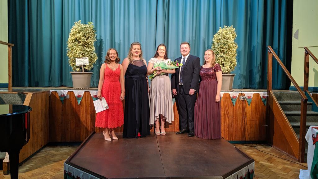 SteddfodLlanbed's tweet photo. Llais Llwyfan Llambed 2019
1. Eiry Myfanwy Price
2. Emyr Lloyd Jones
3. Elen Lloyd Roberts
4. Erin Rossington
5. Llinos Haf Jones
#LlaisLlwyfanLlambed https://t.co/FJv2ECypXy